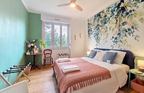 Neudorf Ouest Apartment | Little Strasbourgeoise - VENTILATEURS PLAFONDS - Proche Hypercentre - Tram - Charme et Confort