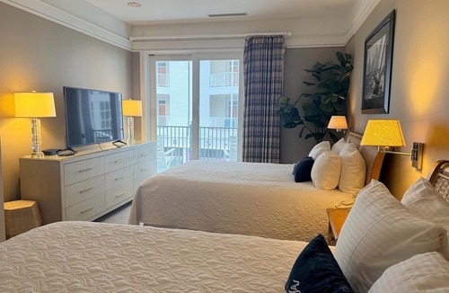 Bay Harbor Condo | Lodge Suite 262: Cozy 1-bedroom retreat in Bay Harbor, perfect for relaxation.