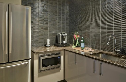 Streeterville Hotel | Loews Chicago Hotel