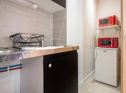 Faubourg Sud Apartment | LOVE BALLON Élégant Cabinet d'architecte reconfiguré tout en douceur climatisé avec terrasse proche Centre Ville Gare Cité Gastronomique