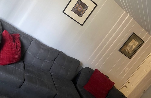Merrillville Apartment | Lovely 2 Bedroom