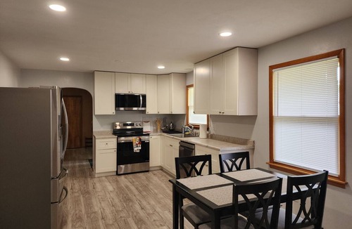 Galt House | Lovely 3-bedroom house with AC in charming Rock Falls