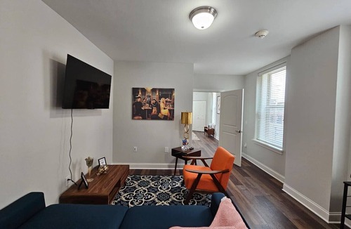 Champaign Apartment | Luxurious Stay at the Historic Inman - 210