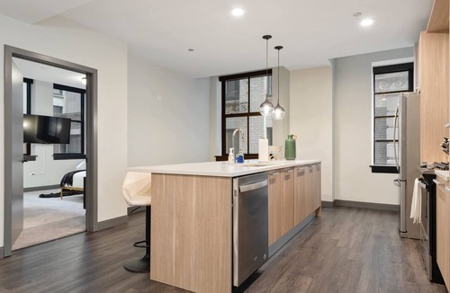 Downtown Chicago Apartment | Luxury 2BR near Millennium Park + 5-Star Reviews