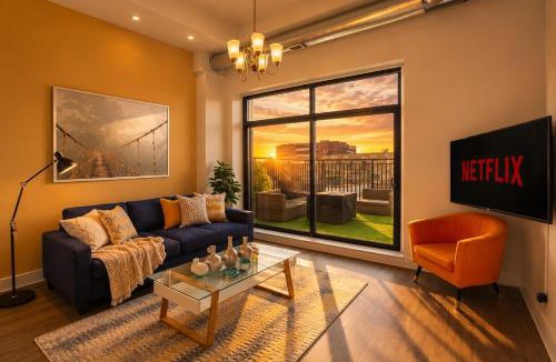 Near South Side Apartment | Luxury 3BR Spacious Suite Sleeps 8 Guests with Patio, Skyline View, Optional Parking and Gym Access Near McCormick Place and Lakefront