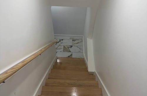 South Shore Apartment | Luxury 4br duplex Lakefront Living Without the Downtown Price
