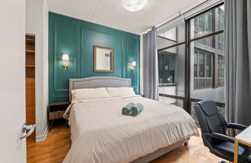 West Loop Apartment | Luxury Fulton Market Condo - Prime Location