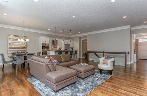 Rochester House | Luxury Furnished Villa Near Mayo Clinic!