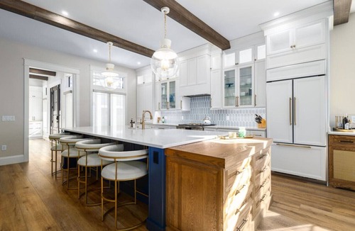 Harters Heights House | Luxury Home Under the Dome | 2 Min to Notre Dame