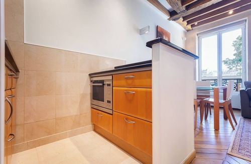 Notre Dame Apartment | Luxury Seine Riverfront Apartment | Notre-Dame | Île Saint-Louis Views