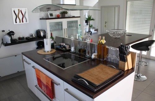 Serignan House | Magnificent architect designed villa for a quiet holiday near the sea .