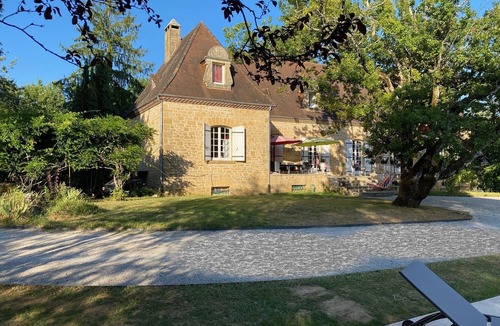 Sarlat-la-Caneda House | Magnificent stone house set in greenery with private swimming pool