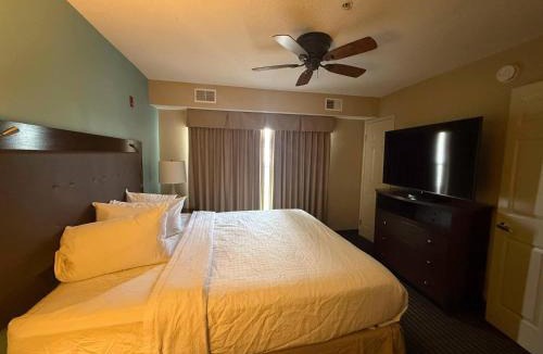 East Beltline Hotel | MainStay Suites Grand Rapids Southeast - Kentwood