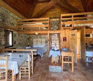 Borne House | Maison avec balcon à Borne, 70 m², 5 personnes avec jardin