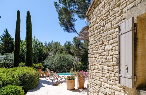 Pernes-les-Fontaines Villa | MAISON CAPUCINE - LUXURY VILLA + POOL + CONCIERGE SERVICE