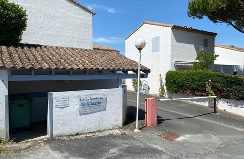 Vaux-sur-Mer House | Maison Dans Résidence Proche Plage de Nauzan