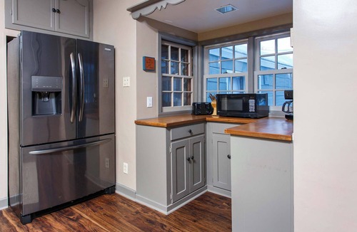 Fish Creek Cottage | Manistique Stone Cottage - Next to Peninsula State Park