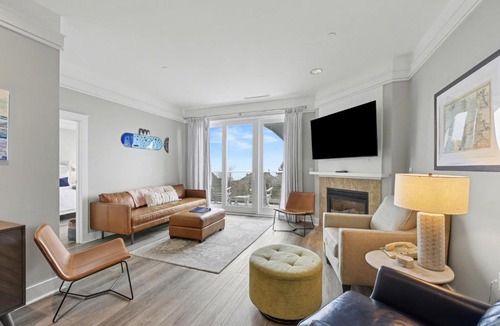 Bay Harbor Apartment | Maritime Lakview Suite 417: A spacious 2-bedroom condo in beautiful Bay Harbor, MI.