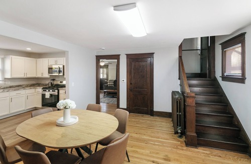 Libertyville House | Marvelous 5-bedroom house Front Porch in charming Libertyville
