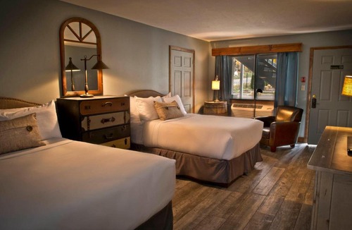 Lake Geneva Hotel | Maxwell Mansion Hotel