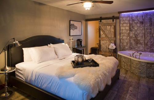 Lake Geneva Hotel | Maxwell Mansion