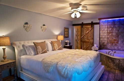 Lake Geneva Hotel | Maxwell Mansion