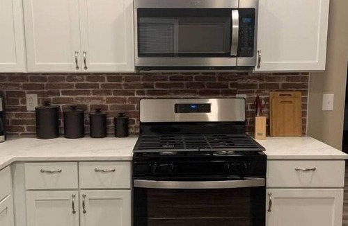 Jerseyville House | McClusky Trail Guesthouse Convenient Access to Jerseyville, Grafton & Alton