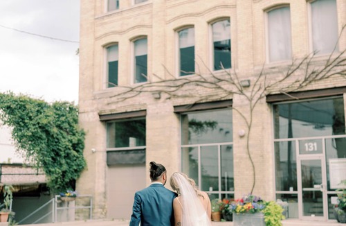 Fifth Ward House | Memoria: A Luxury Cream City Bridal Suite