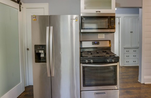 Milwaukee House | Milwaukee Vacation Rental - 2 Mi to Dineen Park!