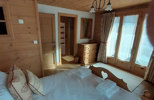 Le Praz Ski Chalet | Mimosa - Attractive Ski Chalet