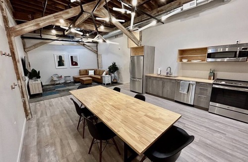 Dubuque Apartment | Modern 2 bedroom loft in downtown Dubuque