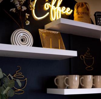 Milwaukee House | Modern 4BR Retreat w/Workspace + Coffee Bar