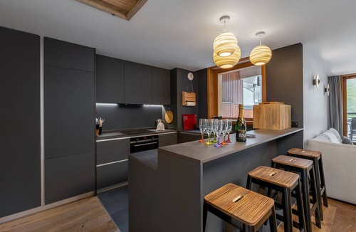 Courchevel Apartment | Modern apartment - Courchevel Village - Ski-in/ski-out with parking and wifi