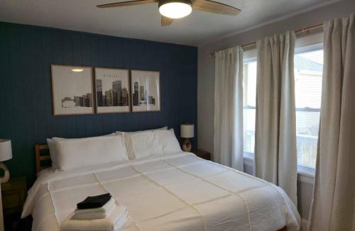Fifth Ward Apartment | Modern Apt in Walker's Point