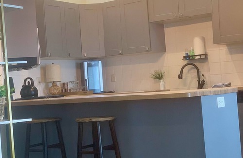 Green Bay Apartment | Modern Downtown Retreat Near Lambeau & Fox River