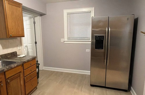 Waukegan House | Modern Renovated Home near Six Flags & Naval Graduation Base - Sleeps 6