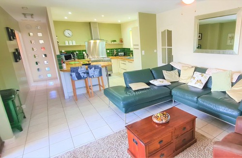 Cambieure Villa | Modern villa with private Heated pool & aircon near Carcassonne sleeps up to 6