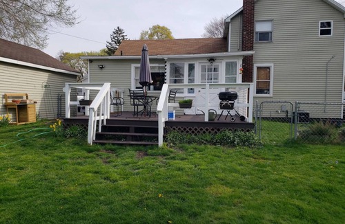 Nims Apartment | Musical Themed Duplex with Muskegon Lake Views