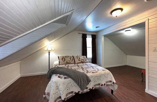 St Germain Cabin | Musky Inn North: 5 BR, 3 BA Lodge in St. Germain, Sleeps 10