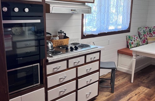 Gallatin House | My "Sister's Cottage" feels like home-cozy and inviting for great rest!