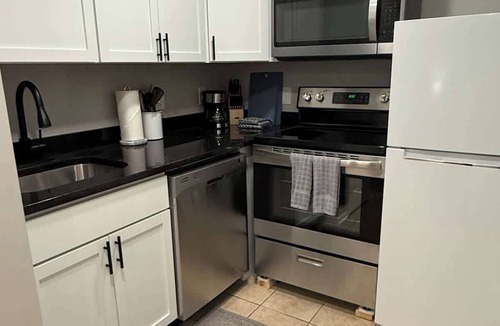South Central Omaha Apartment | Near Aksarben & Baxter Arena, WiFi and Parking