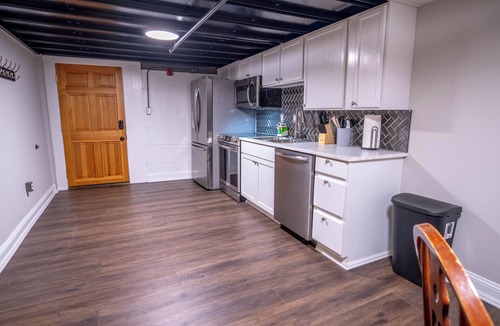 Lafayette Condo | Nest - The Urban Treehouse