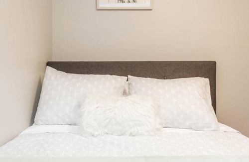 West Town Apartment | New 4BR European Design Duplex - 5min to Downtown