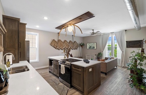 Fifth Ward Condo | New! Condo, Garage, Parking, Downtown