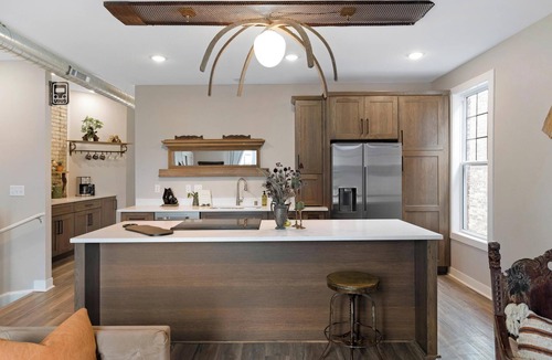 Fifth Ward Condo | New! Condo, Garage, Parking, Downtown