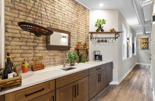 Fifth Ward Condo | New! Condo, Garage, Parking, Downtown
