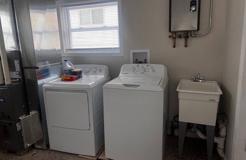 Racine House | New! Cozy Living! Near Microsoft Mt Pleasant