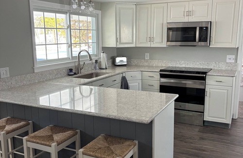Linwood House | Newly furnished beach house on the Saginaw Bay, sleeps up to 14