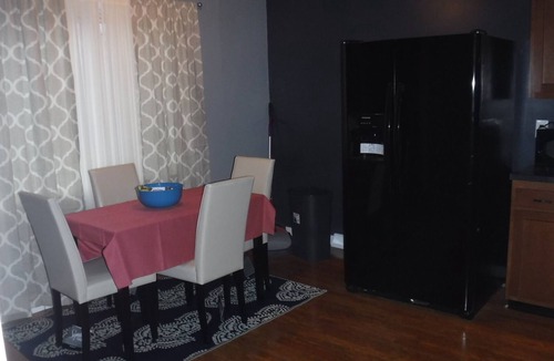 Milwaukee House | Newly Remodeled Home! Five minutes from Downtown Milwaukee