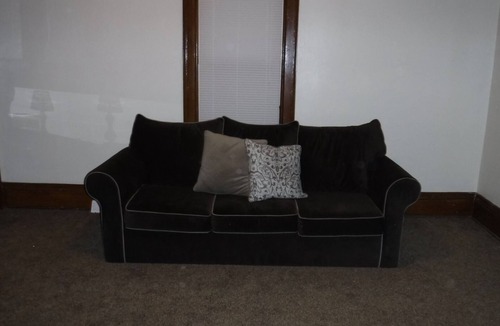 Milwaukee House | Newly Remodeled Home! Five minutes from Downtown Milwaukee